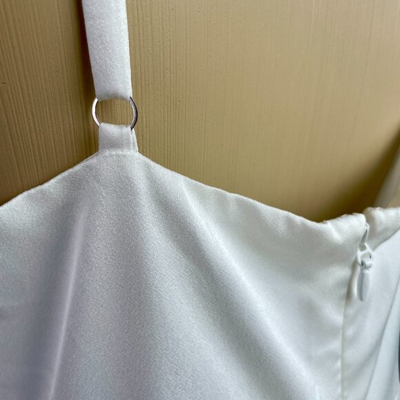 AQUA Formal Sleeveless Gown Women's 8 Off White Plunging V-Neck Spaghetti Straps - Picture 8 of 13